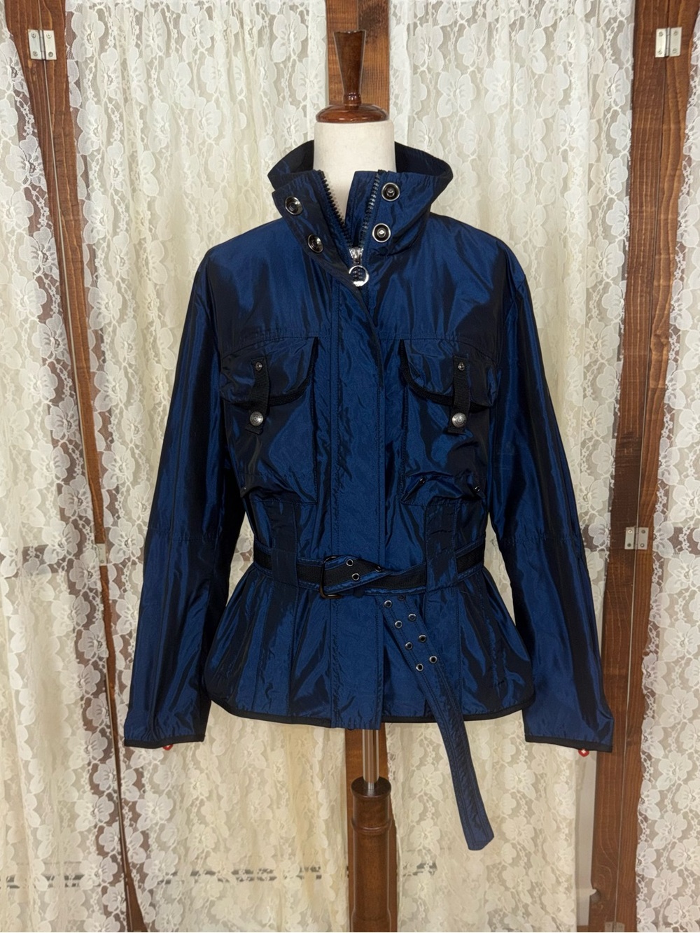 Super Cool Wellensteyn Ayala Lightweight Parka